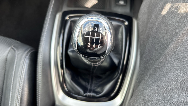 Nissan X-Trail 1.7 dCi Tekna 5dr Diesel Station Wagon